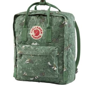 Fjallraven Kanken Green Fable backpack